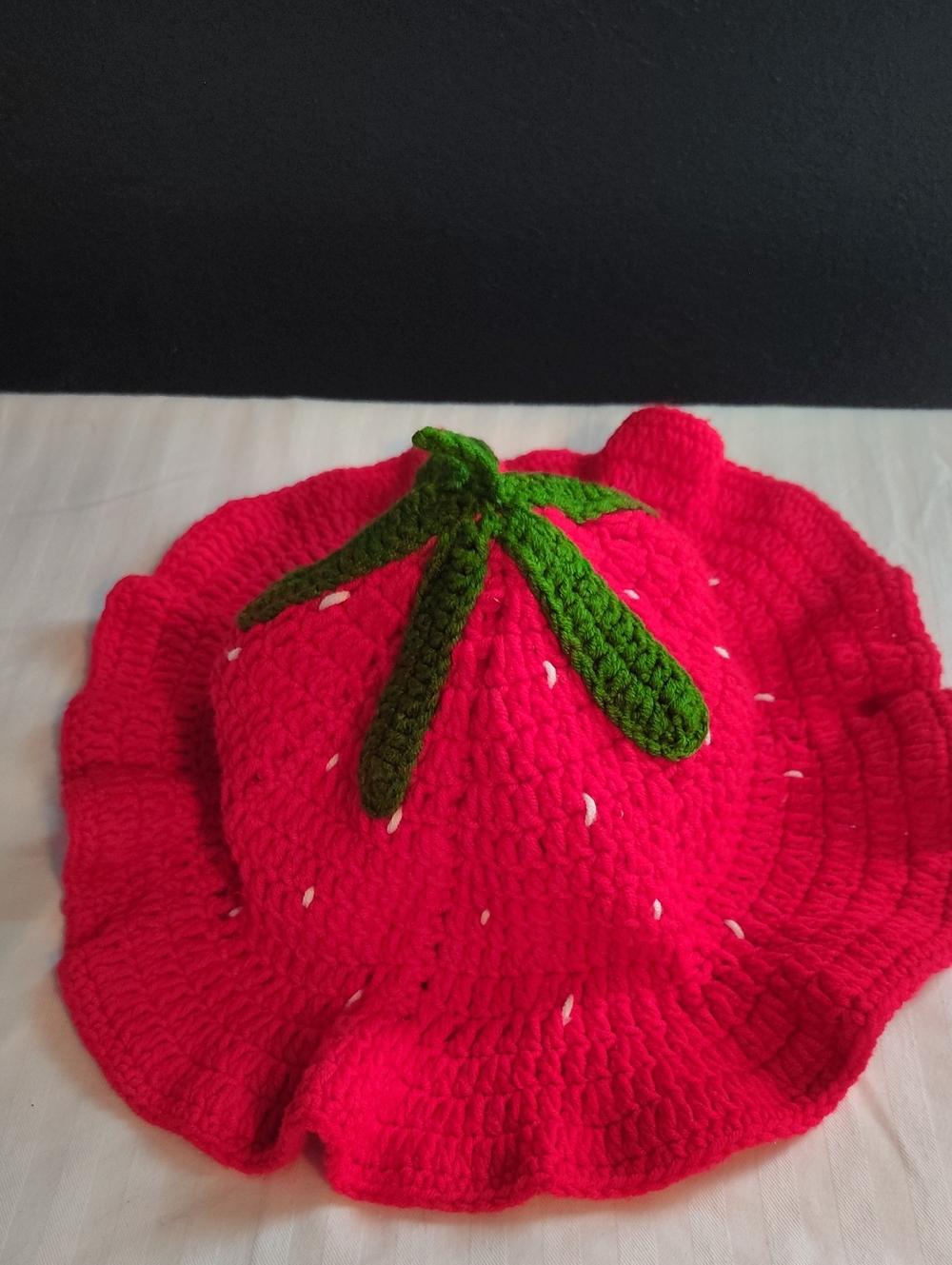 🍓Super Cute Comfy Camper Knitted Strawberry Floppy Cottage Core Bucket Hat 🍓